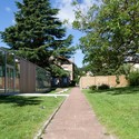 Little Emergency Music School in Palaiseau / ARCHICLUB - Public Architecture, Garden, Facade, Fence
