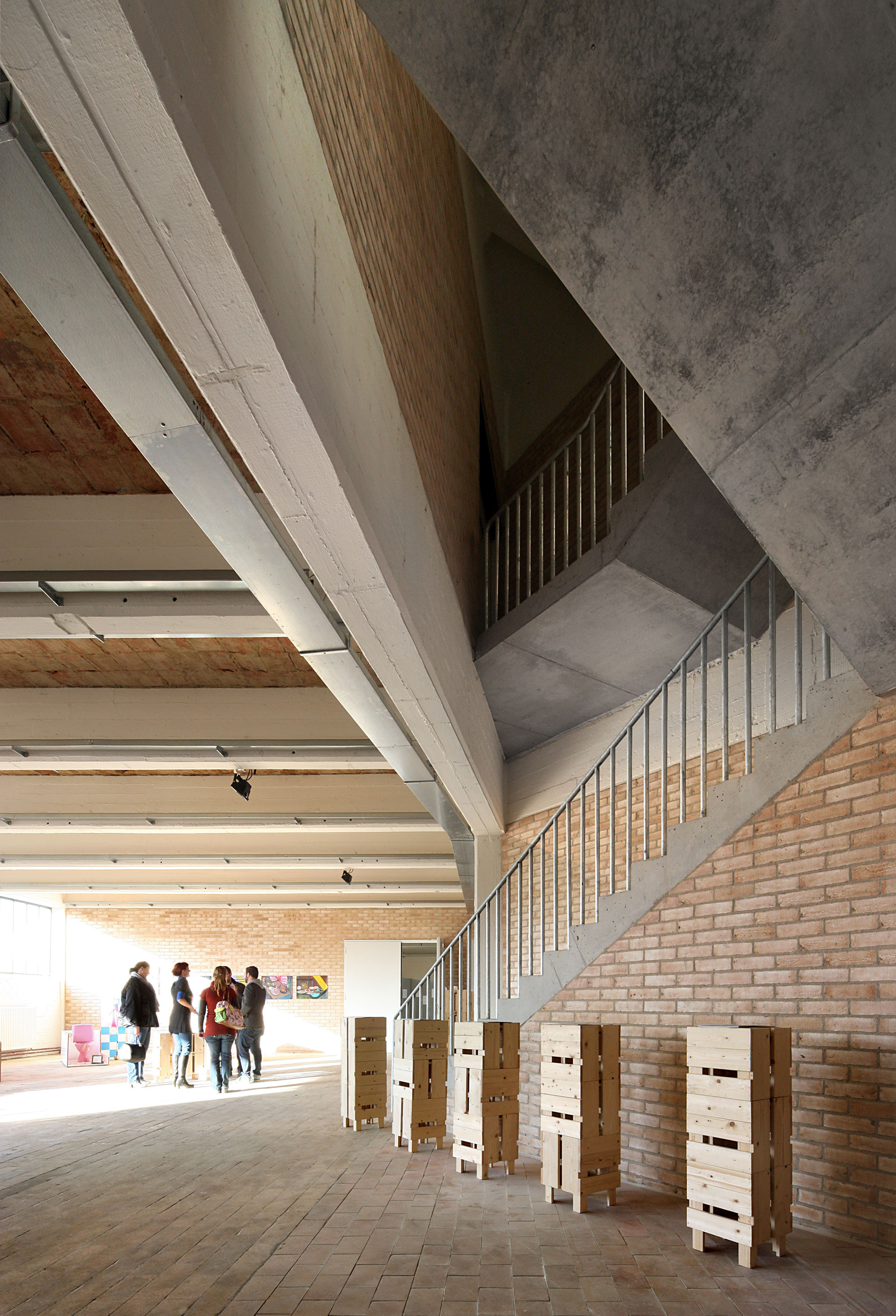 Gallery of Buda Art Centre / 51N4E 11