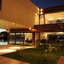 Casa Ef / Fritz + Fritz Arquitectos - Casas