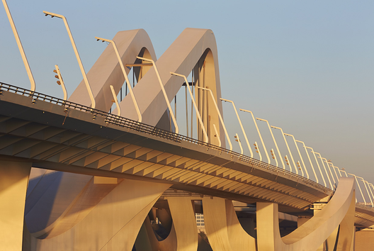 Puente Sheikh Zayed / Zaha Hadid Architects ArchDaily en Español