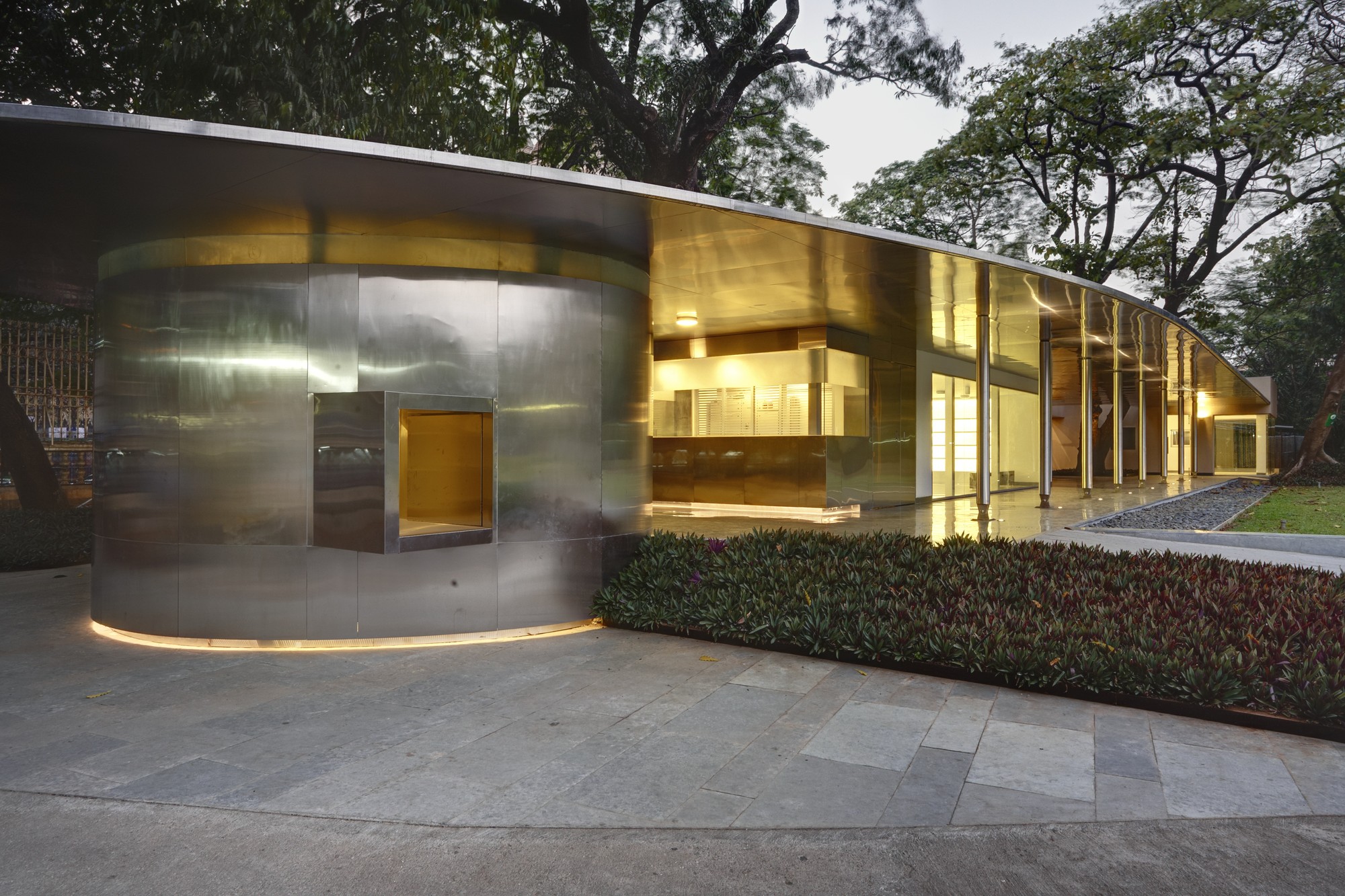 CSMVS Visitor Centre at the Prince of Wales Museum / RMA Architects
