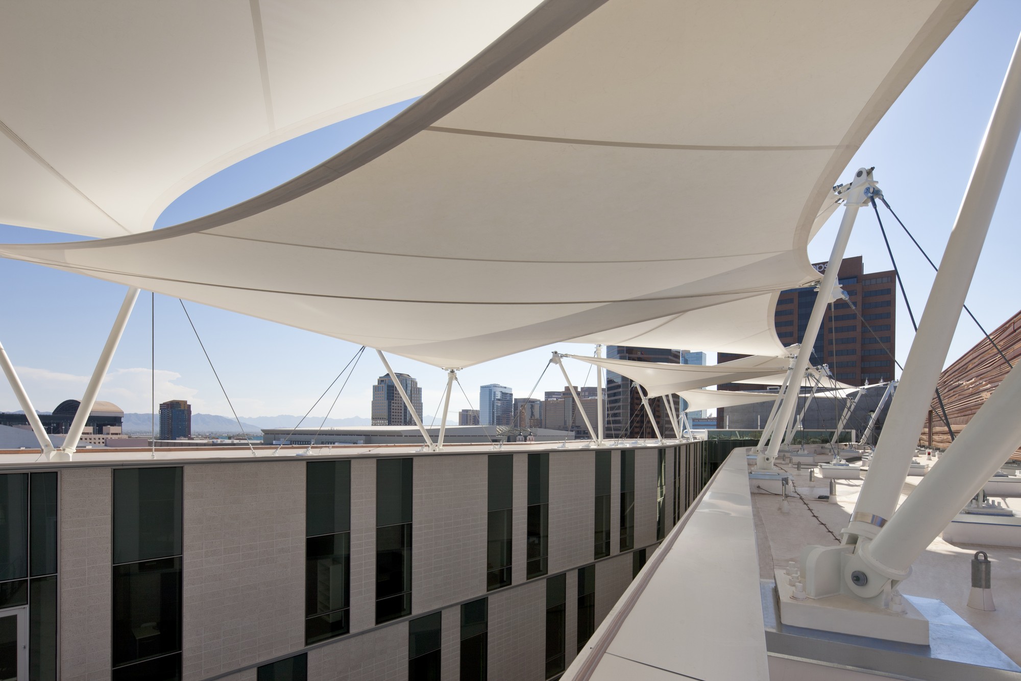 Gallery of Health Sciences Education Building / CO Architects 5