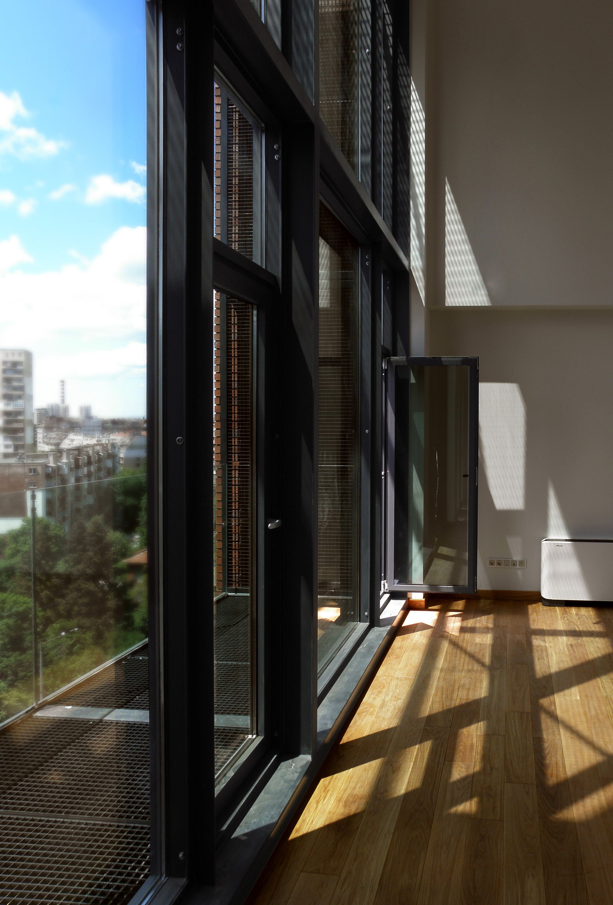 Gallery of Red Apple Apartment Building / Aedes Studio 20