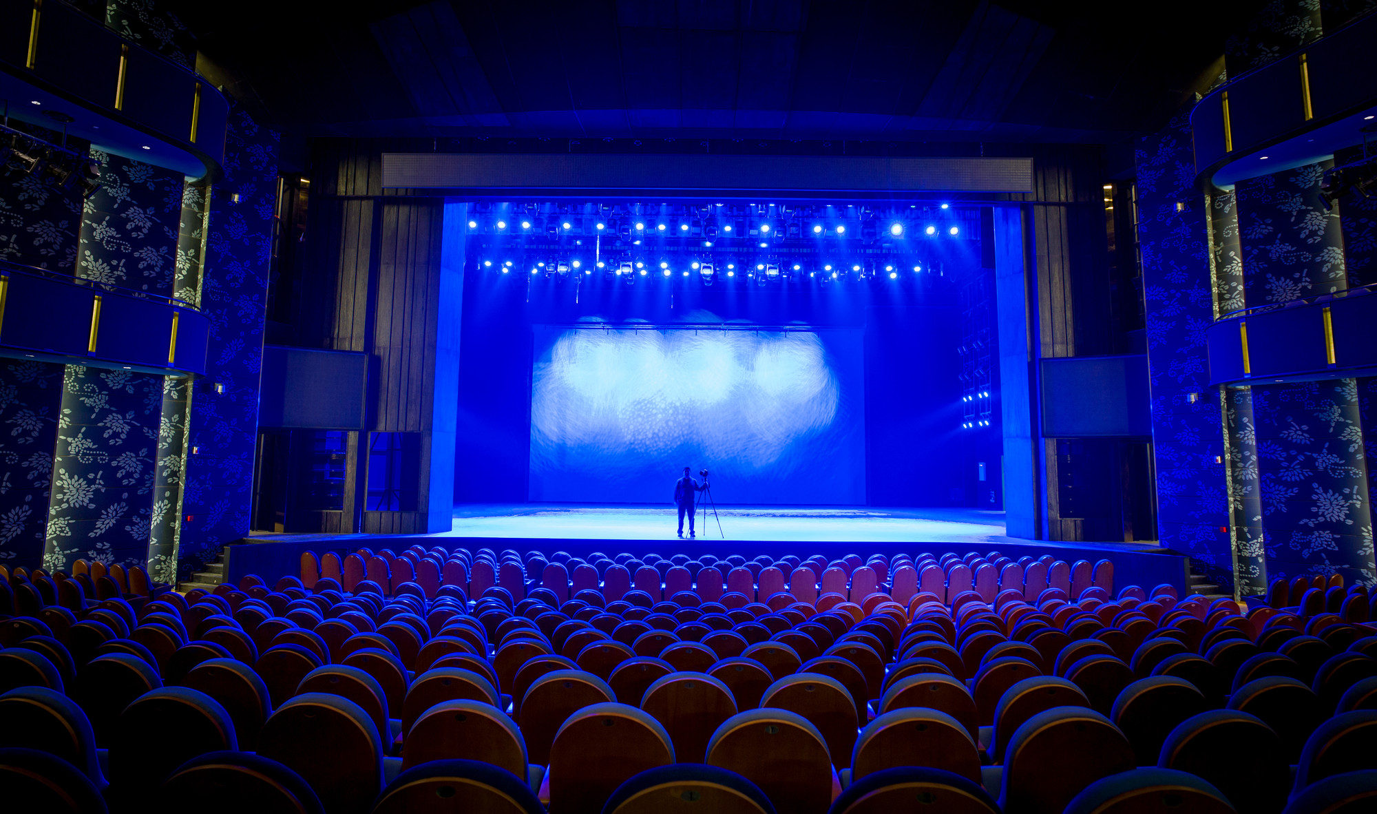 Gallery of Wuzhen Theater / KRIS YAO | ARTECH - 6