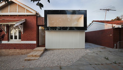 Westbury Crescent Residence / David Barr Architect