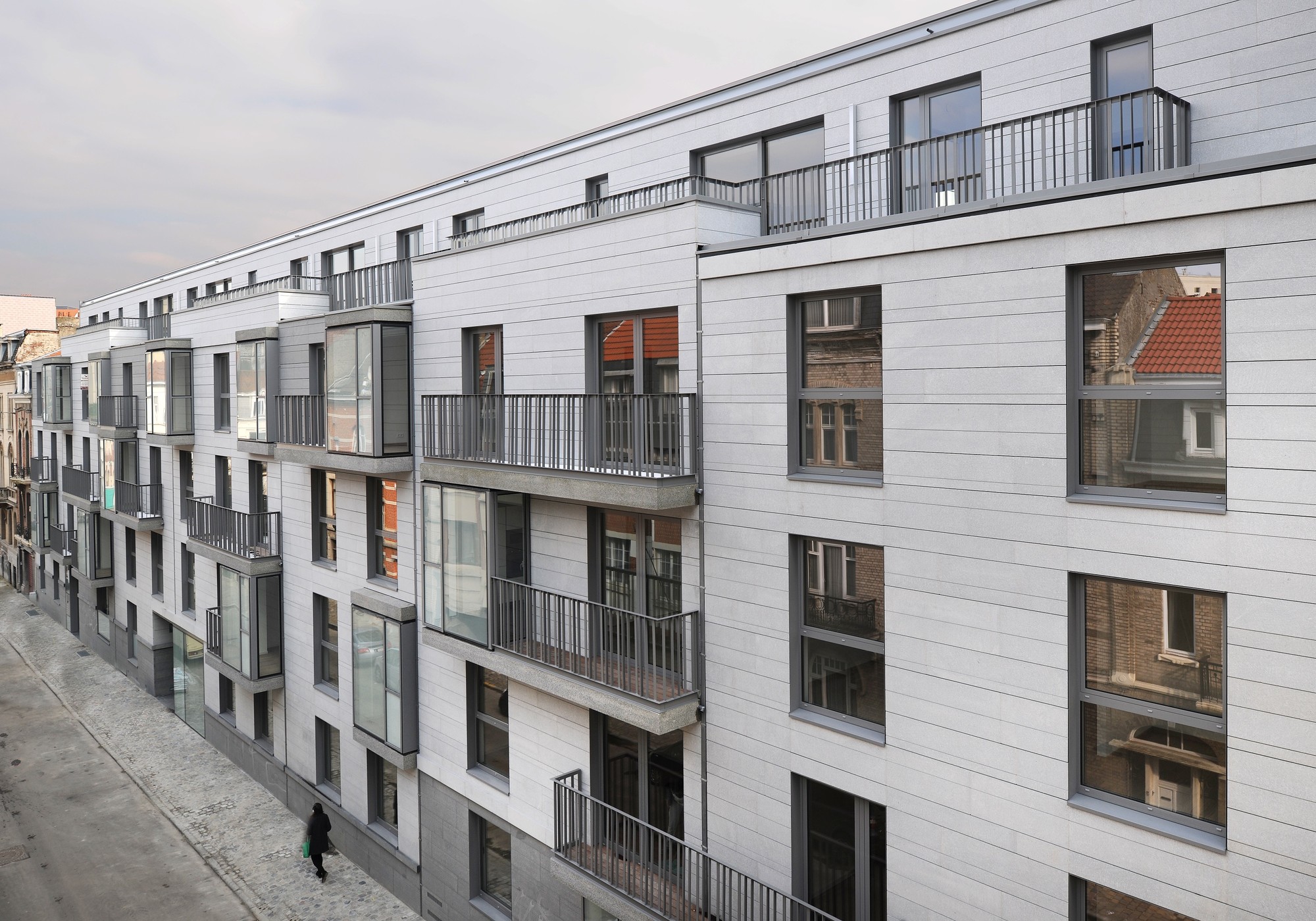 Gallery of BAT 021 Housing / Urban Platform 4