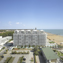 Jesolo Lido Condominium / Meier Partners - Image 5 of 11