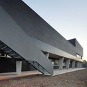 Centro de Salud en Tordera / Carles Muro  + Charmaine Lay - Fachada