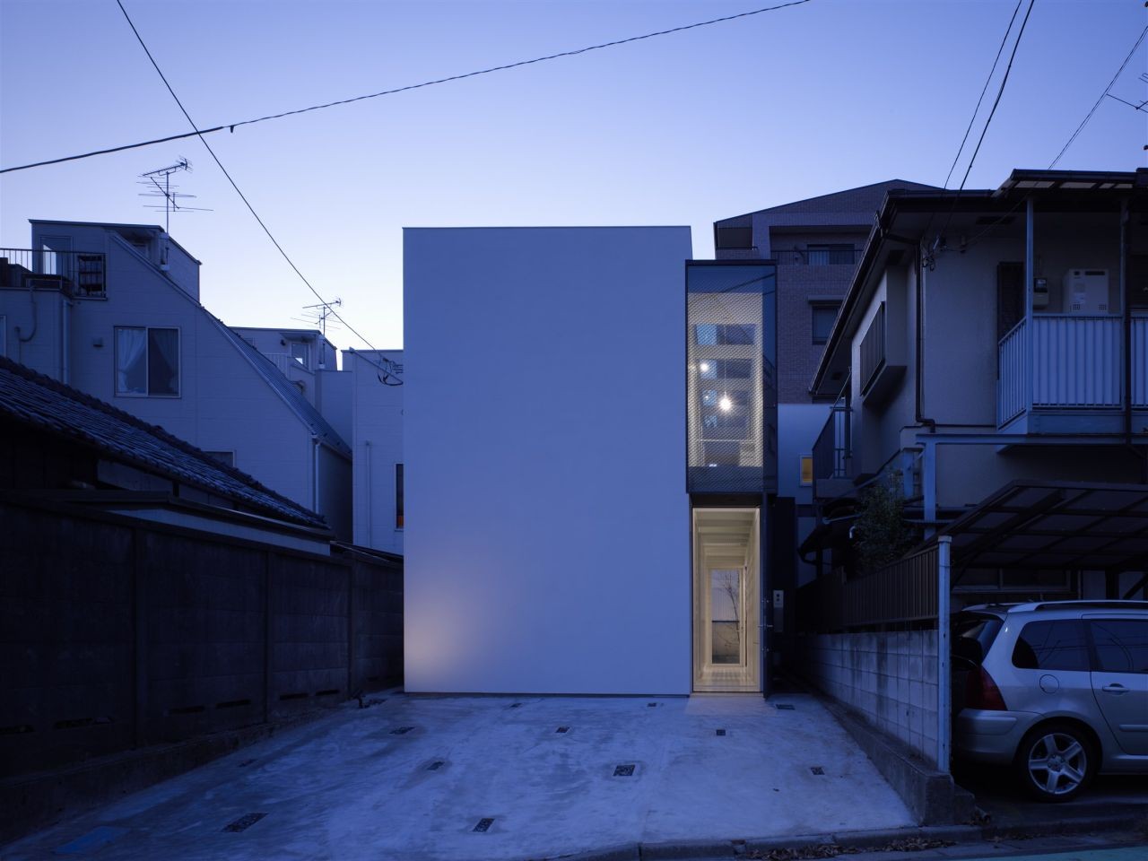 © Toshiyuki Yano