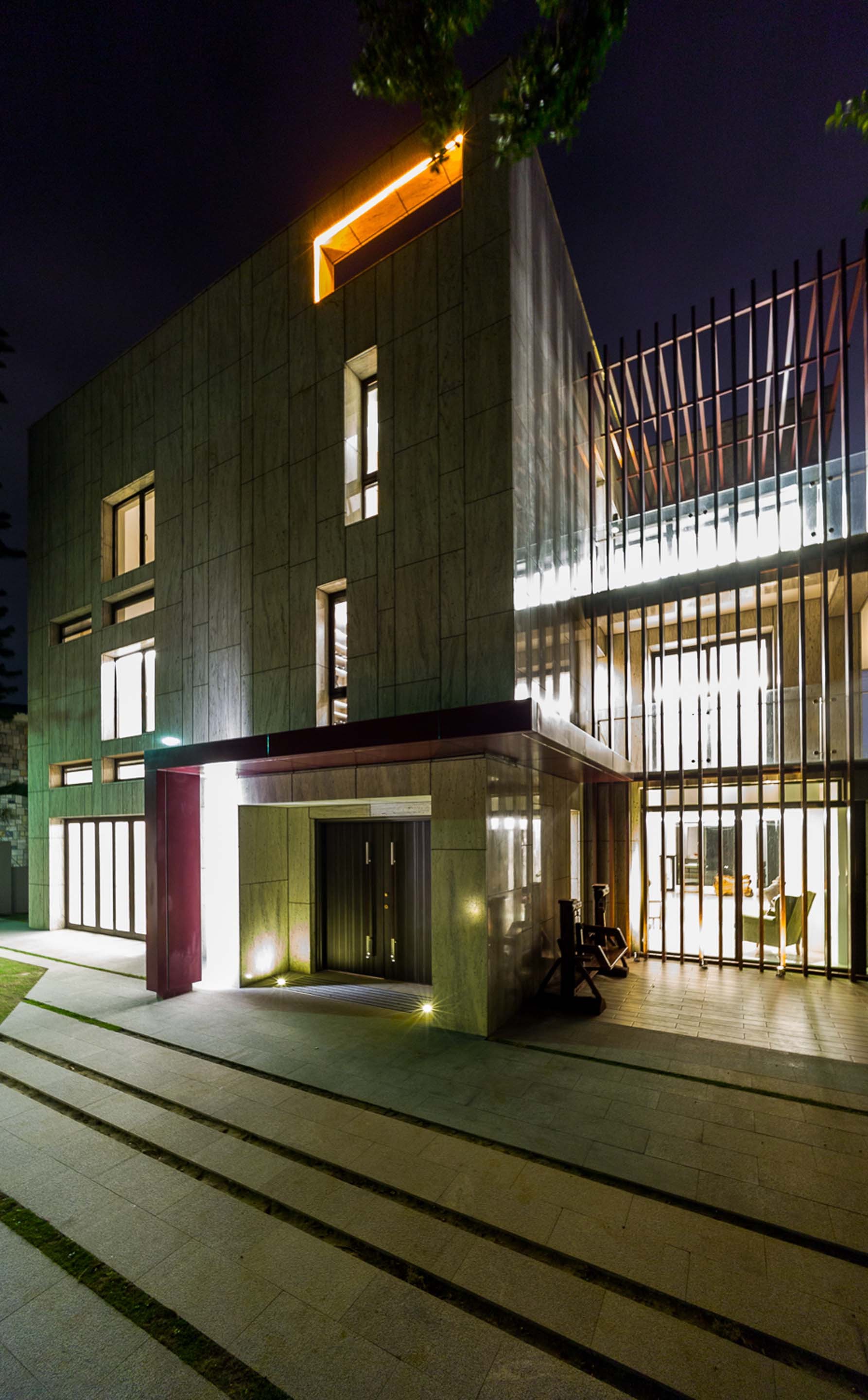 Gallery of Reborn House / DL Design/TL Architects & Associates 5