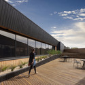 The University of Notre Dame Australia Werribee Clinical School / DesignInc - University, Facade, Bench
