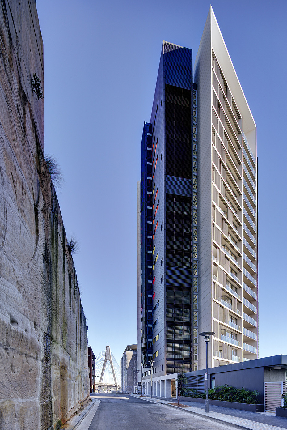 Gallery of Silk Apartments / Tony Caro Architecture 12