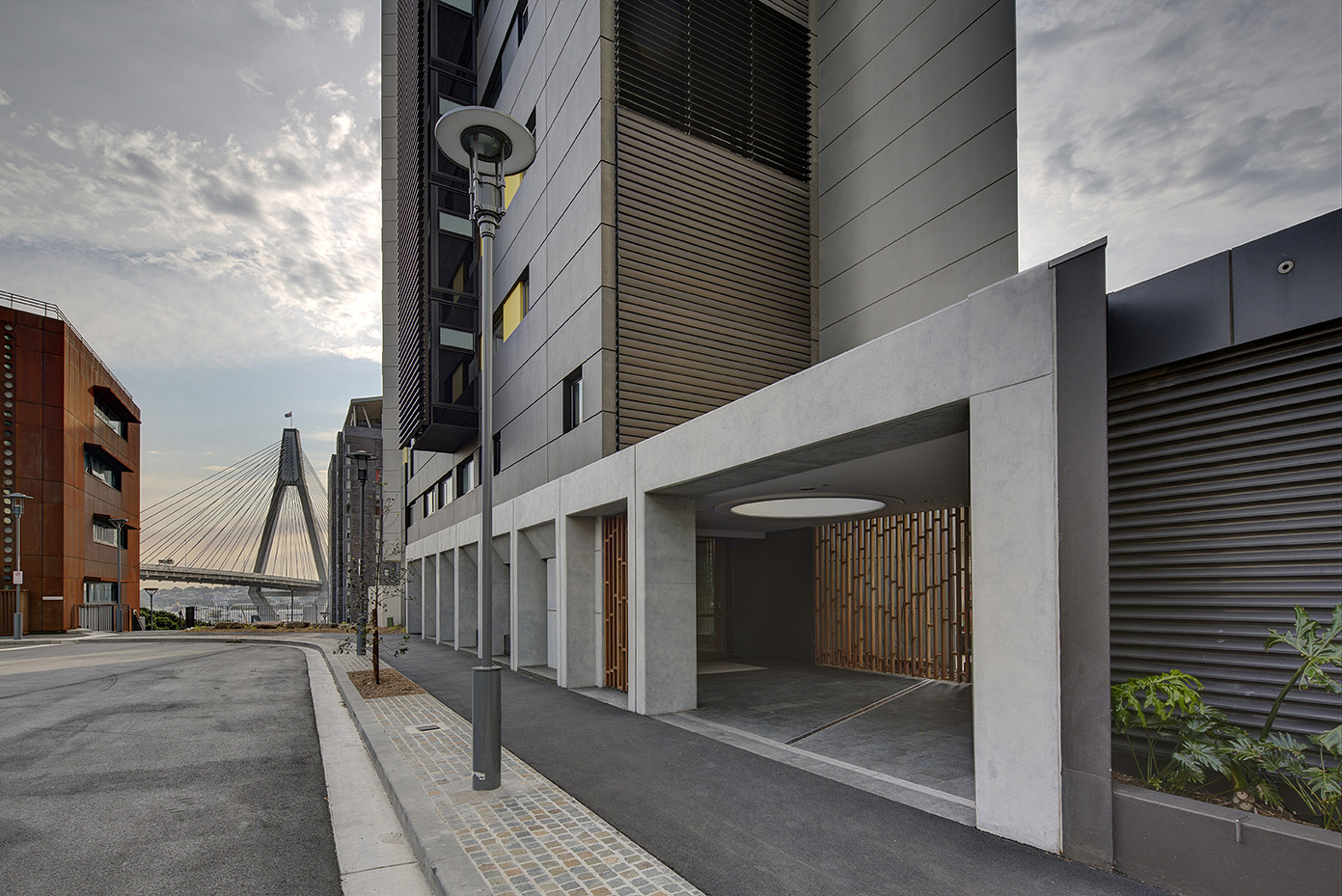 Gallery of Silk Apartments / Tony Caro Architecture 25