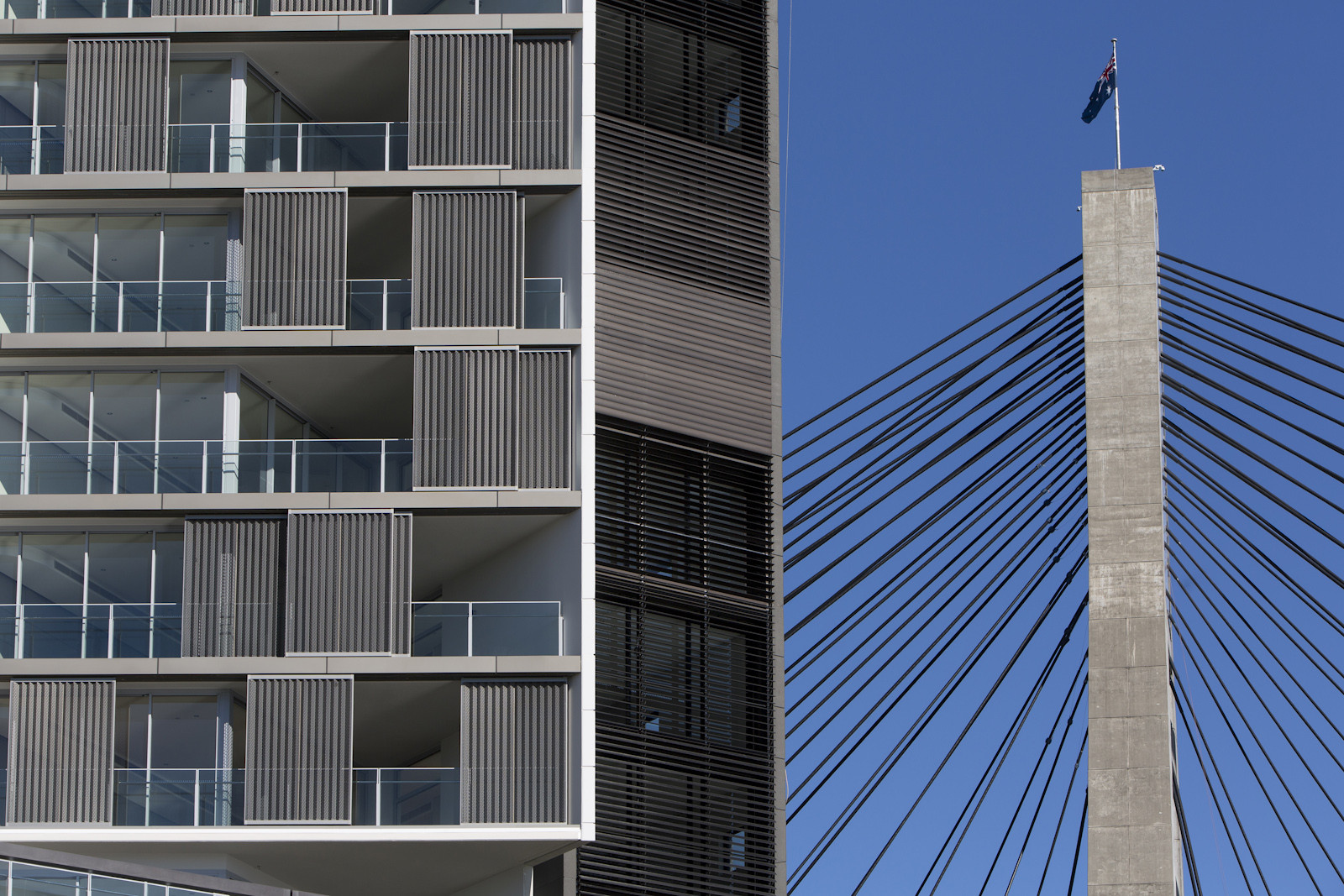 Gallery of Silk Apartments / Tony Caro Architecture 31