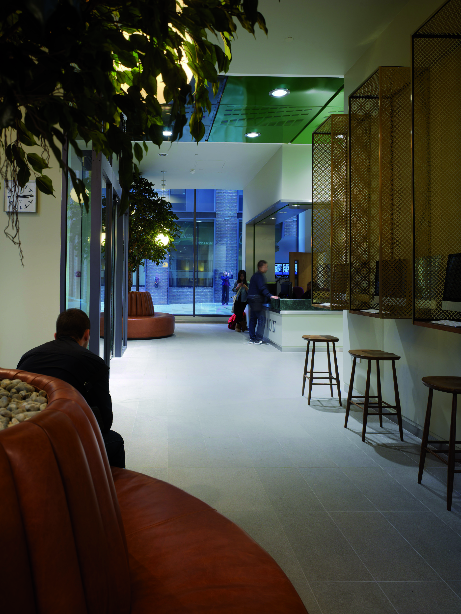 Gallery of 10 East Road / Lifschutz Davidson Sandilands 4