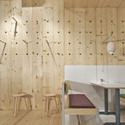 BESTIE / Scott and Scott Architects - Table, Windows