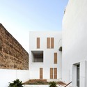 Social Housing in Sa Pobla / RIPOLLTIZON  - Social Housing, Courtyard, Facade, Door
