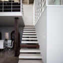 Casa Cereza / Warm Architects - Casas, Escaleras, Barandas, Fijación Vigas, Fachada, Sillas