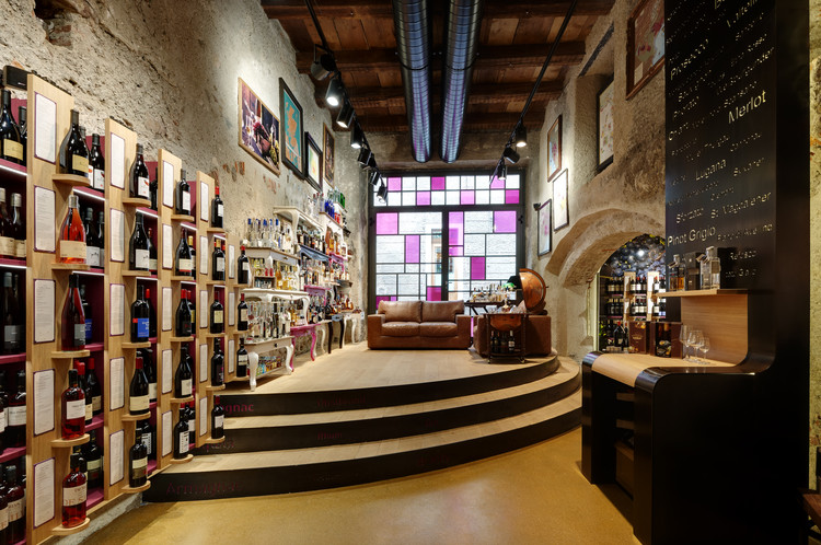 Drink Shop Harpf / Monovolume Architecture + Design - Imagen 9 de 24