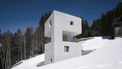 Mountain Cabin / Marte.Marte Architects