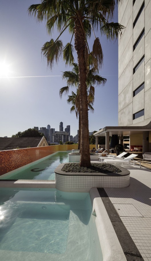 Sunday Apartments / Woods Bagot - Image 7 of 25