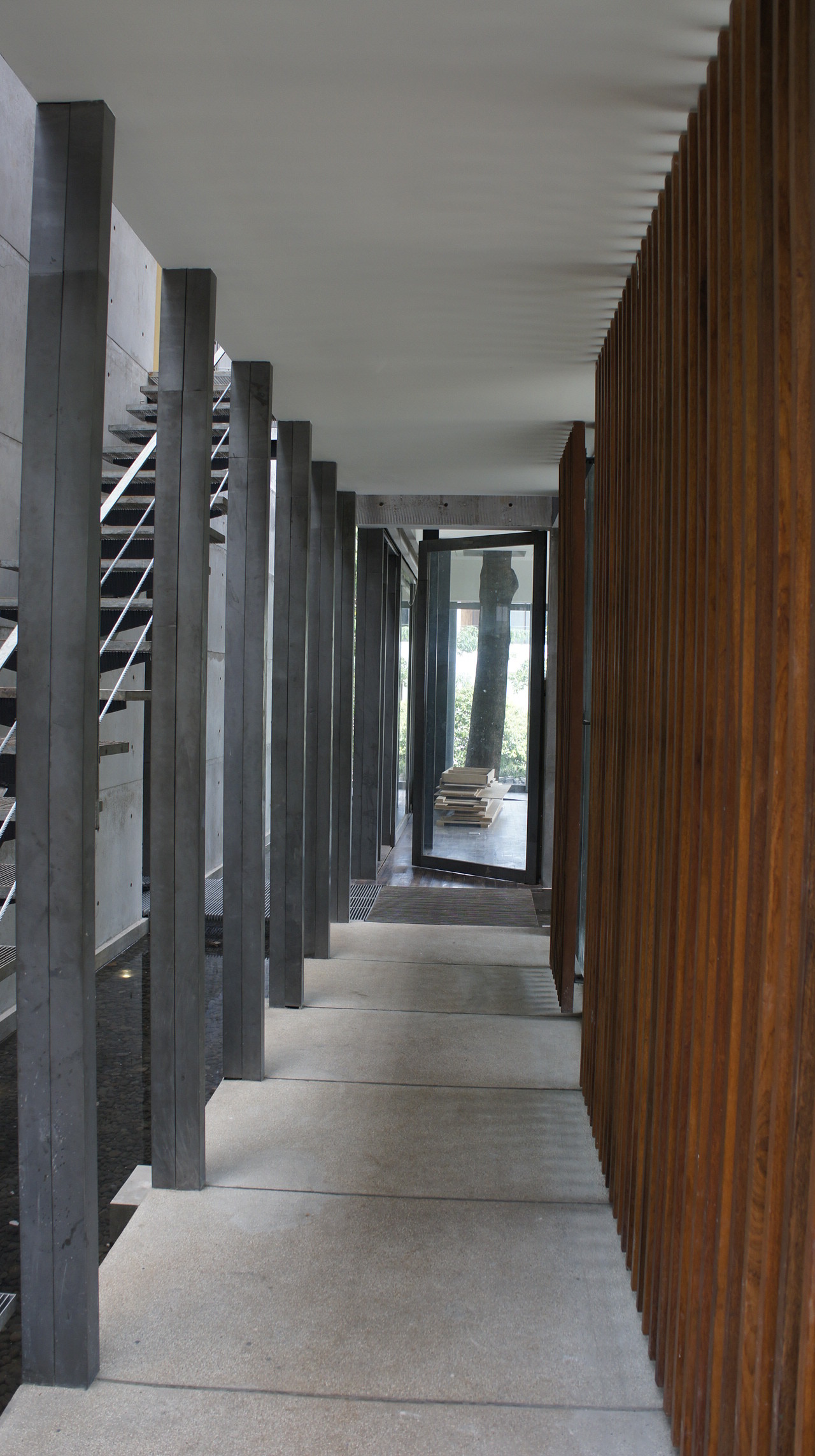 Gallery of Light+Light House / Studio TonTon 22