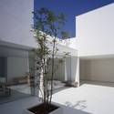 Casa White Cave / Takuro Yamamoto Architects - Casas