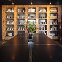 Code Black Coffee / Zwei Interiors Architecture - Table