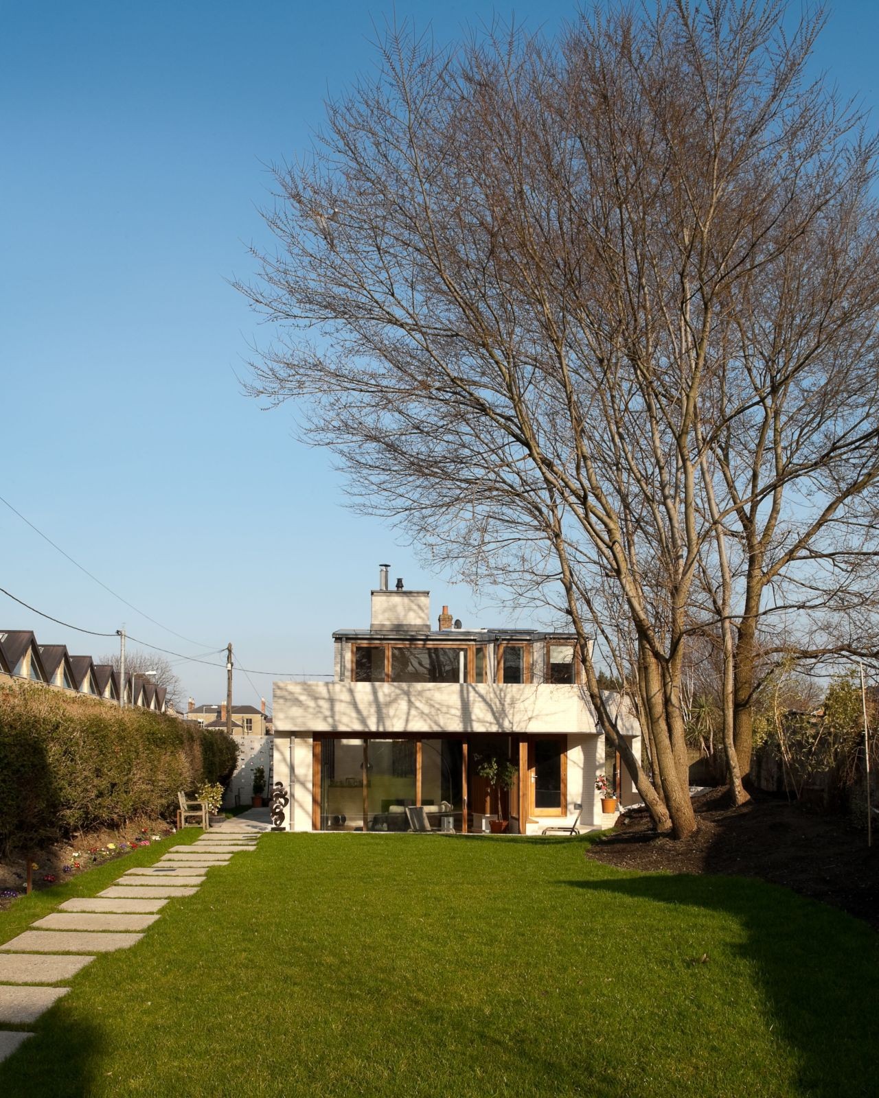 Gallery of Hedge House / GKMP Architects 4