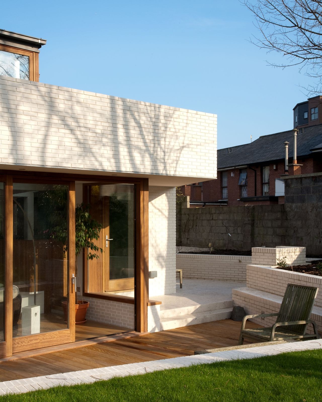 Gallery of Hedge House / GKMP Architects 6