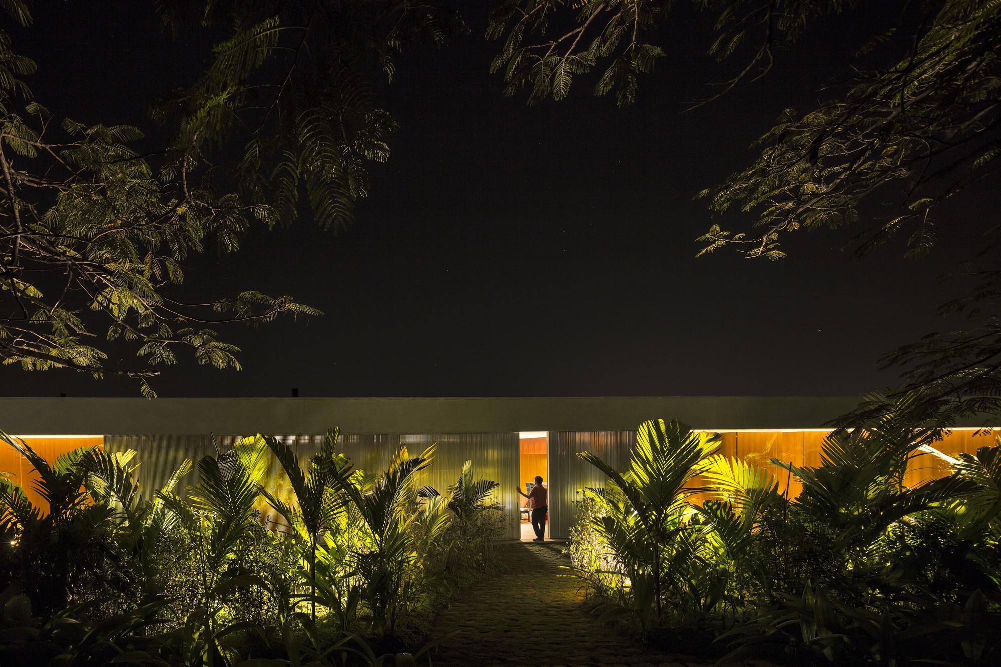 Gallery of Lee House / studio mk27 27