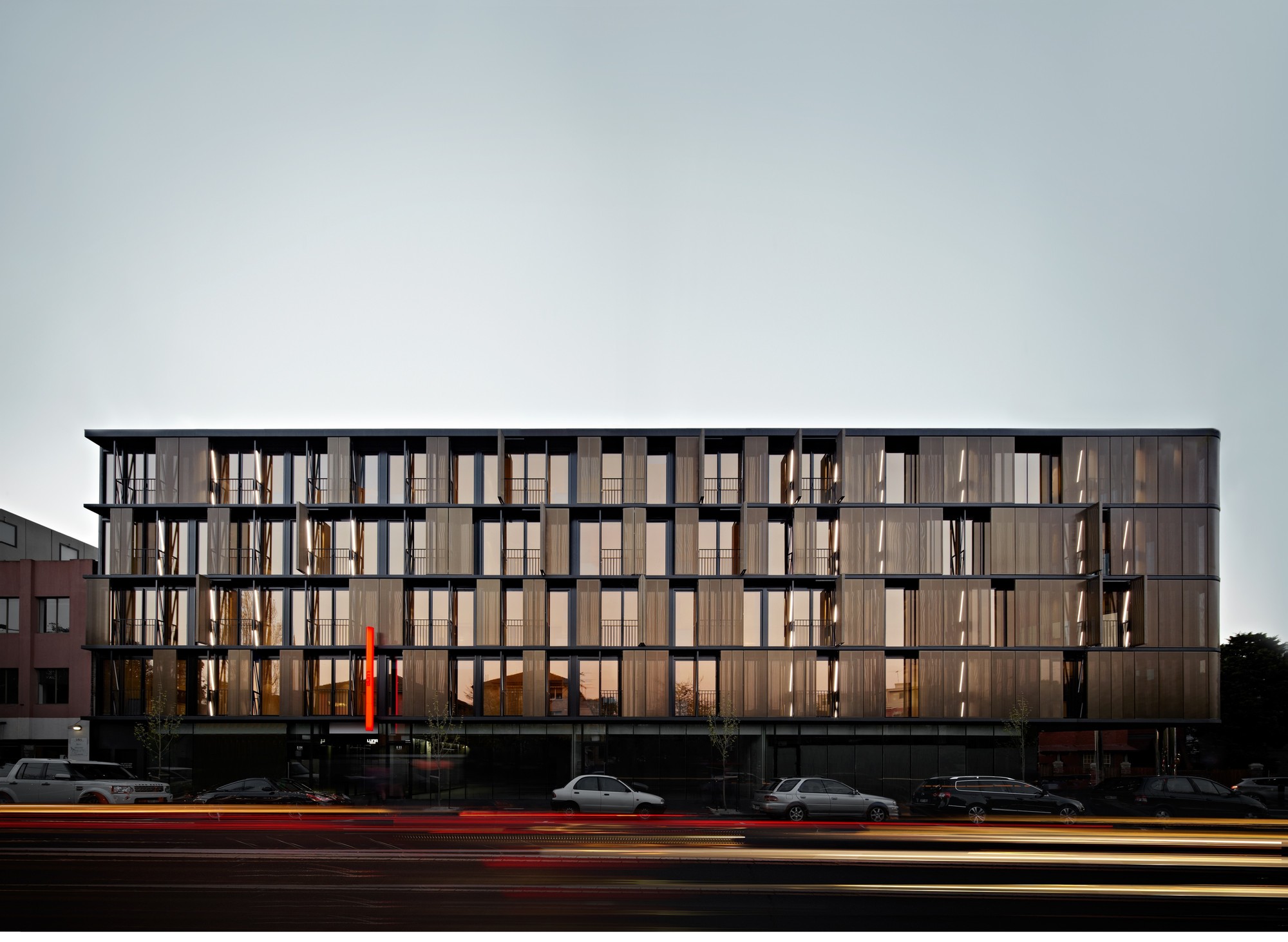 Gallery of Luna Apartments / Elenberg Fraser 12