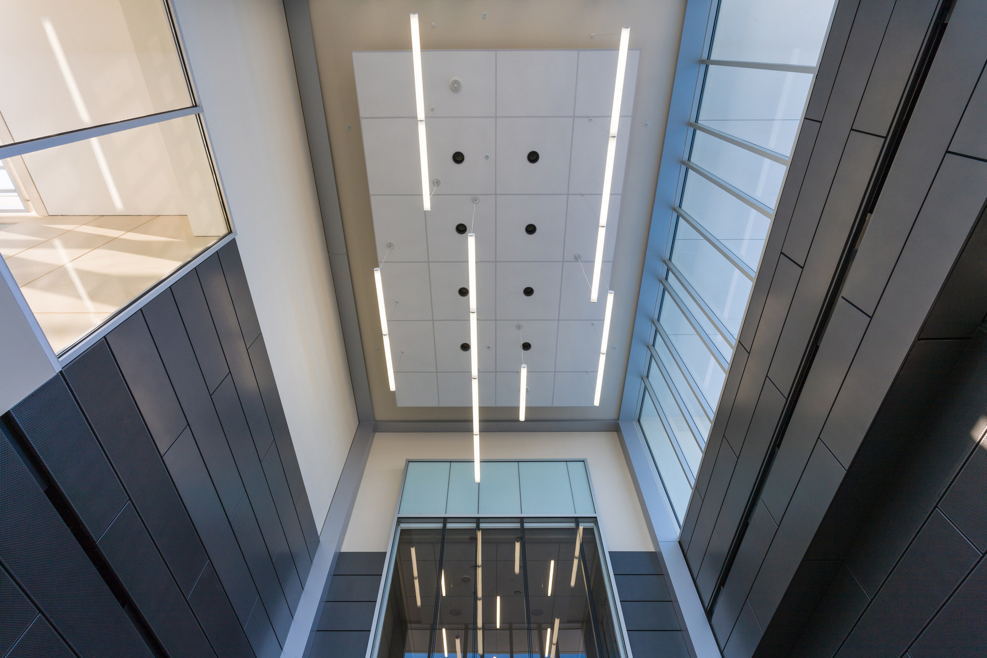 Gallery of Baton Rouge Emergency Medical Services Headquarters / Remson