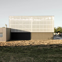 Technical Building in La Fouillade / V2S Architects - Facade