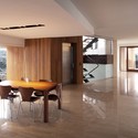 Vivienda Estudio / cmA Arquitectos - Casas, Cocina, Puerta, Fijación Vigas, Mesas, Sillas