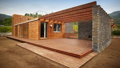  Family House In Pereda / Zwei Estudio Creativo