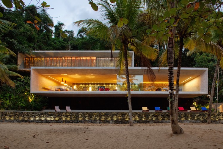 Casa Paraty, por Studio MK27 – Marcio Kogan. Image © Nelson Kon
