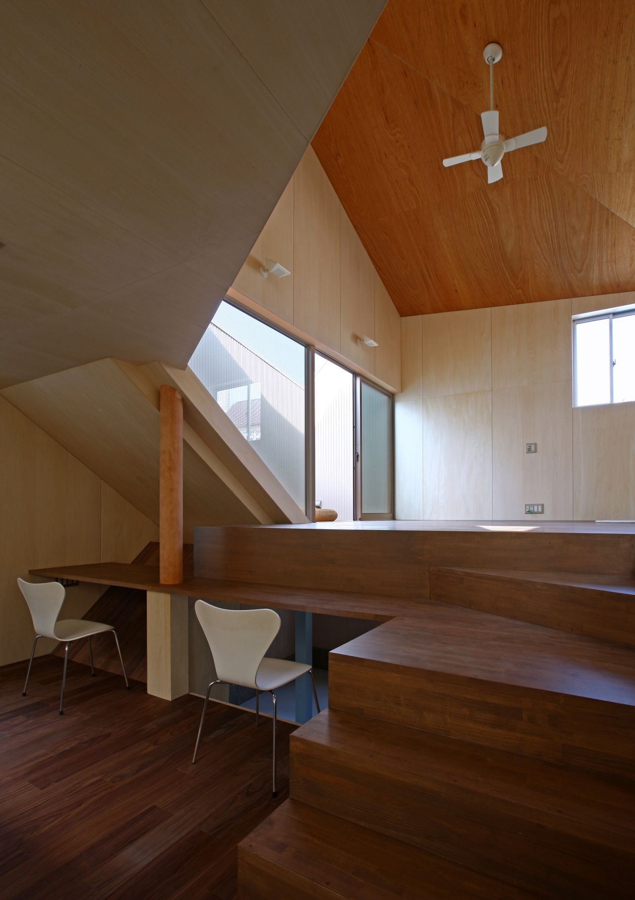 Gallery of House at Akatsuka / Atelier HAKO Architects - 13