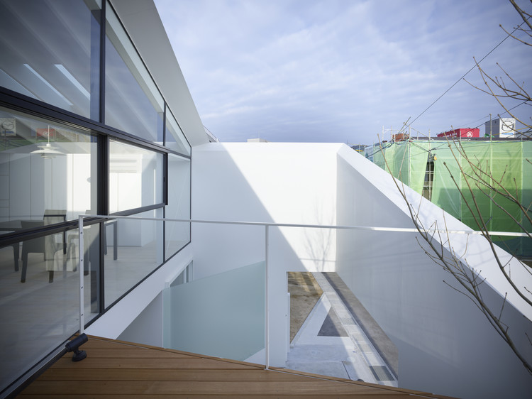 Wrap House / Future Studio - Facade, Windows, Handrail