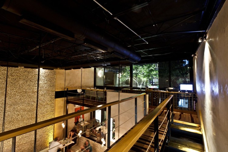 Nectar Restaurant / R79 - Beam