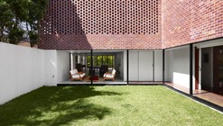 Boston Street House / James Russell Architect