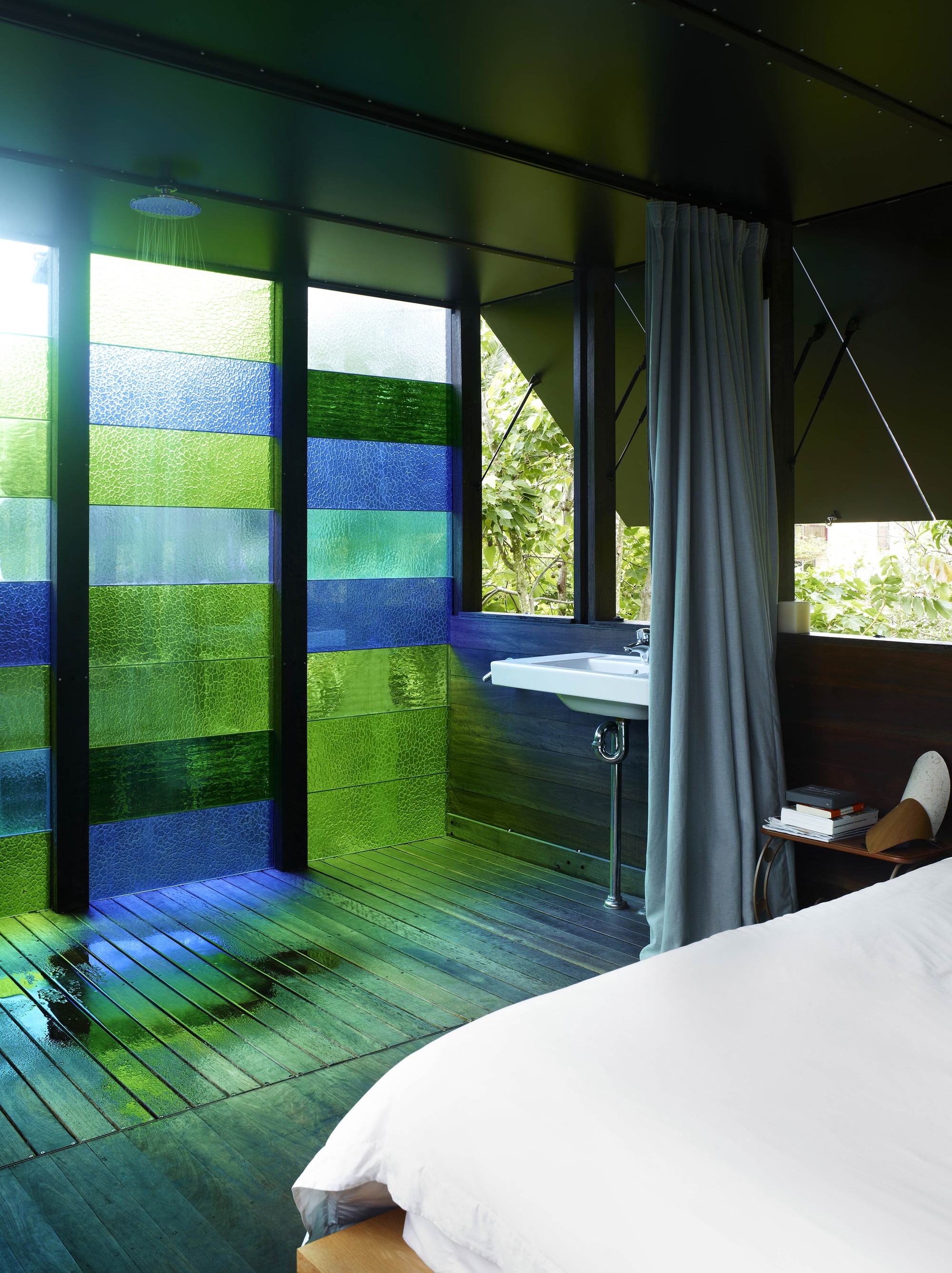 Gallery of Raven Street House / James Russell Architect 13