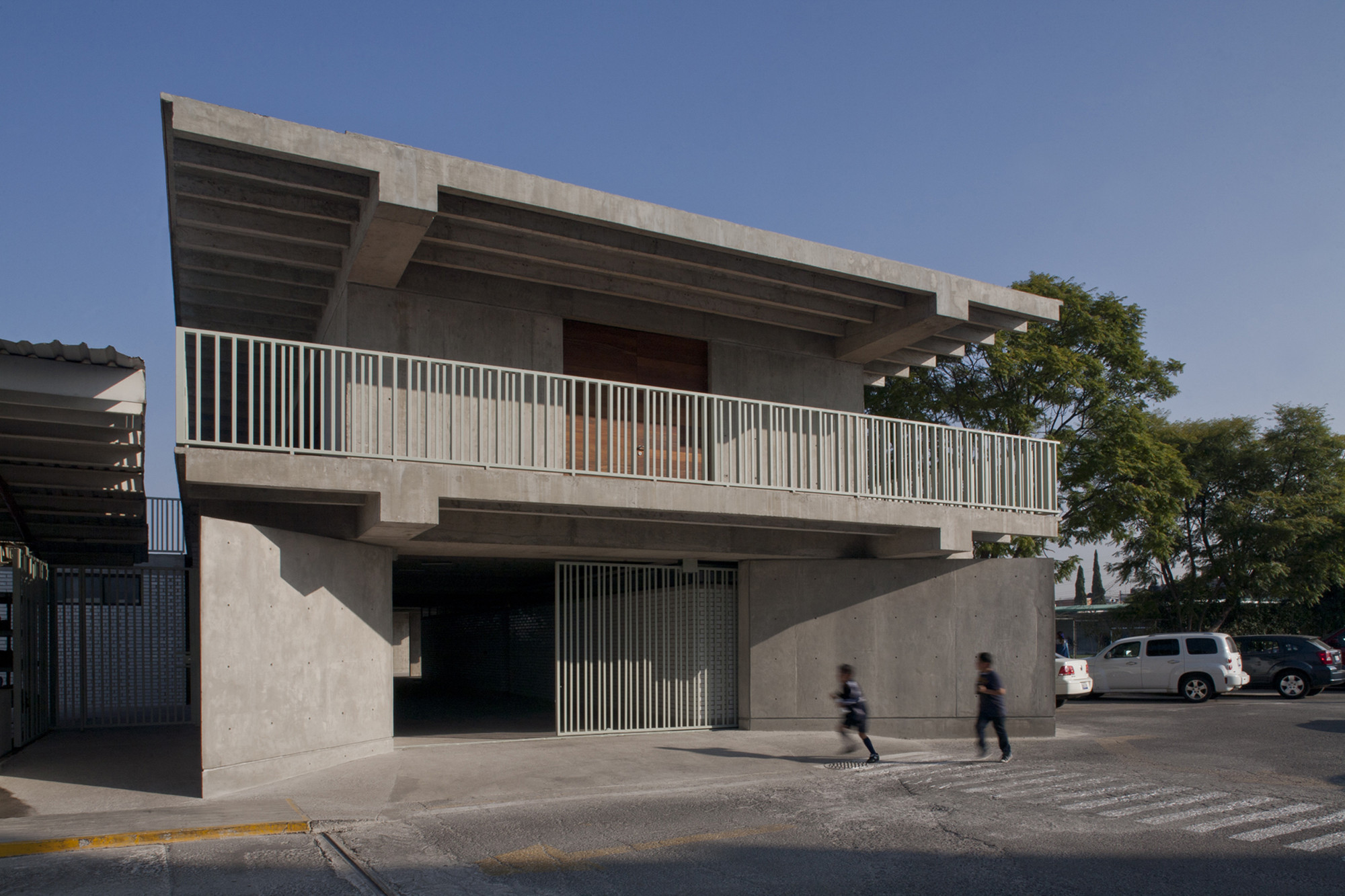 Vespertinas Nuevo Continente School / Miguel Montor - Schools 