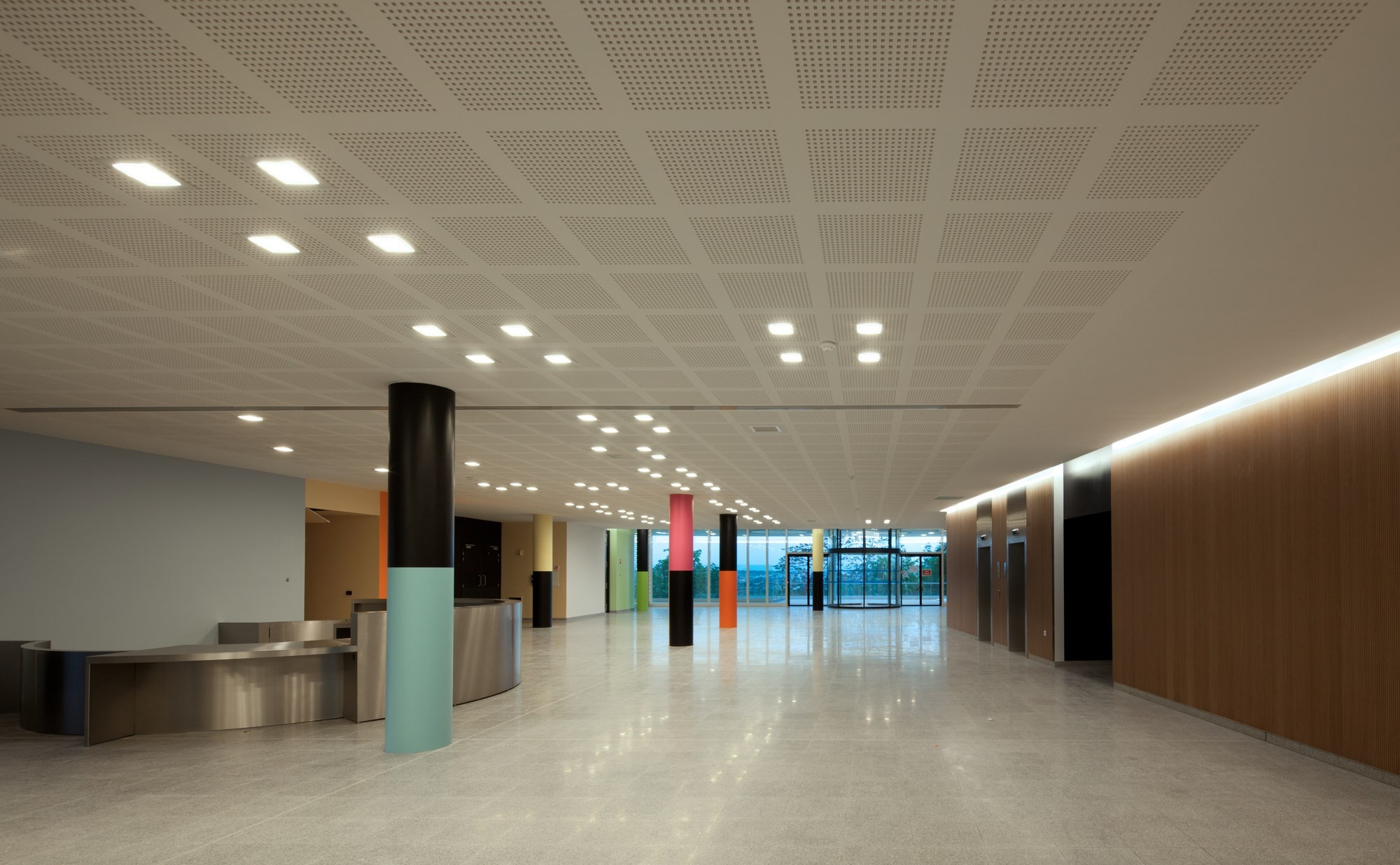 Galería de Hospital / Atelier d’architecture