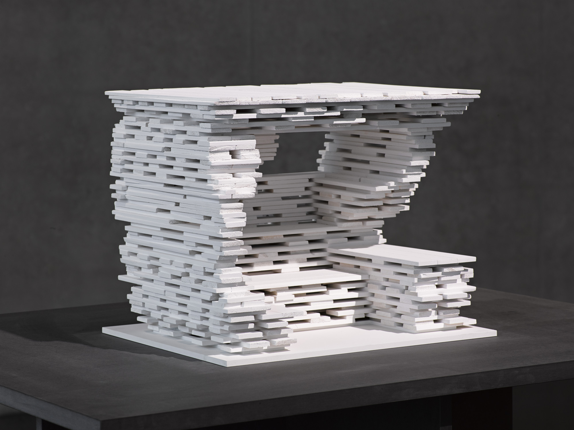 Smiljan Radic, Ensamble Studio y un grupo selecto de arquitectos diseñan paraderos de bus en Austria - Imagen 15 de 15