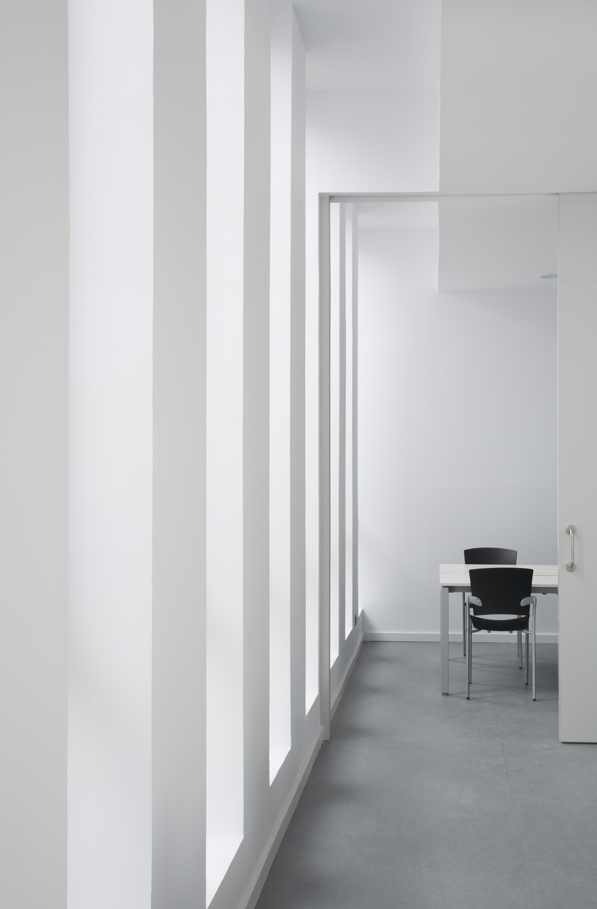 Gallery of Innova. Local And Business Development Centre / alcolea 