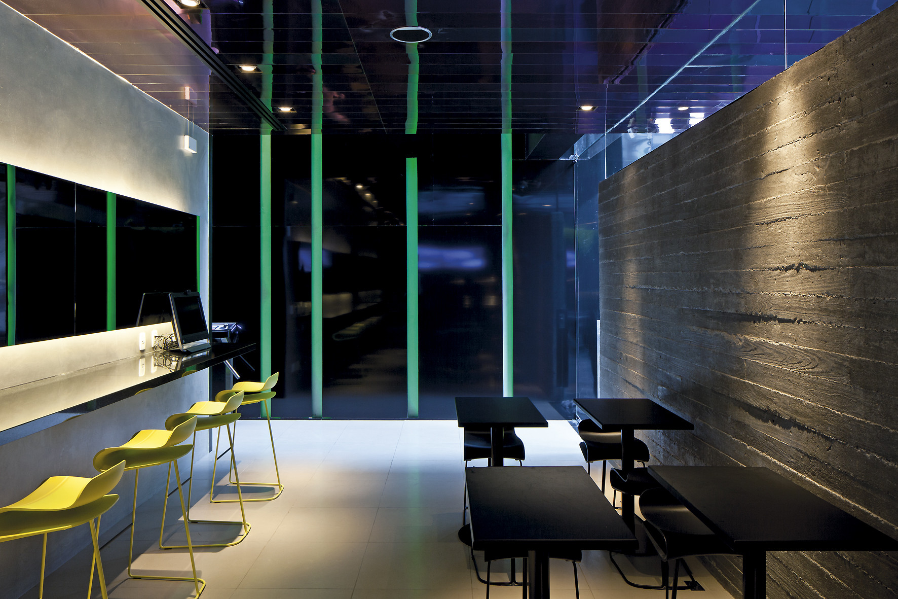Galeria de Academia FIT2YOU / Basiches Arquitetos Associados - 15