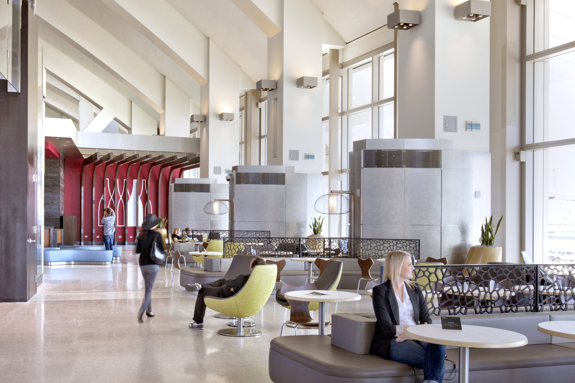 Galeria de Tom Bradley International Terminal / Fentress Architects - 2