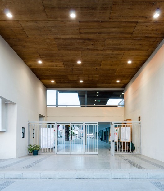 Liceo Jorge Alessandri / Crisosto Arquitectos Consultores - Imagen 3 de 24