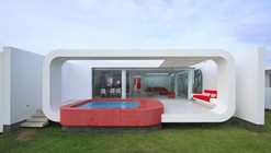 House In Palabritas / Metropolis
